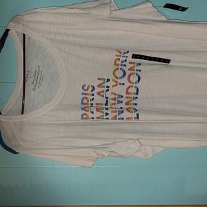 Exciting,distressed famous cities t-shirt! Nwt!